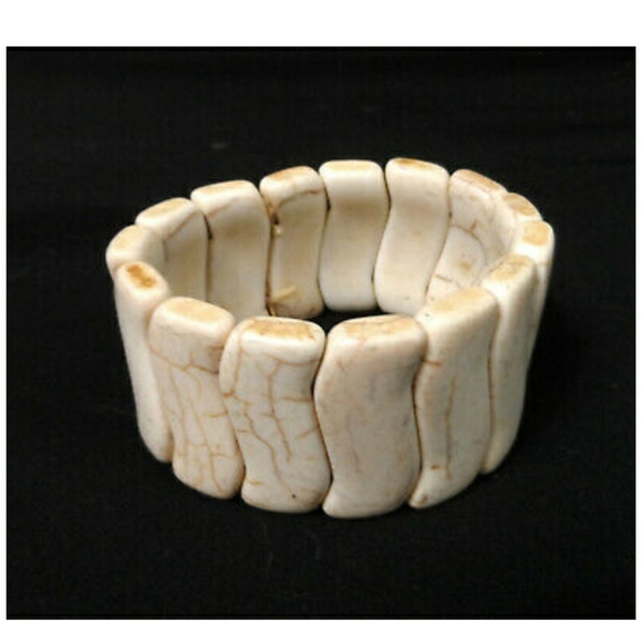 Ivory color Cuff Bracelet African look Curved Segments stretch fit - Picture 4 of 5